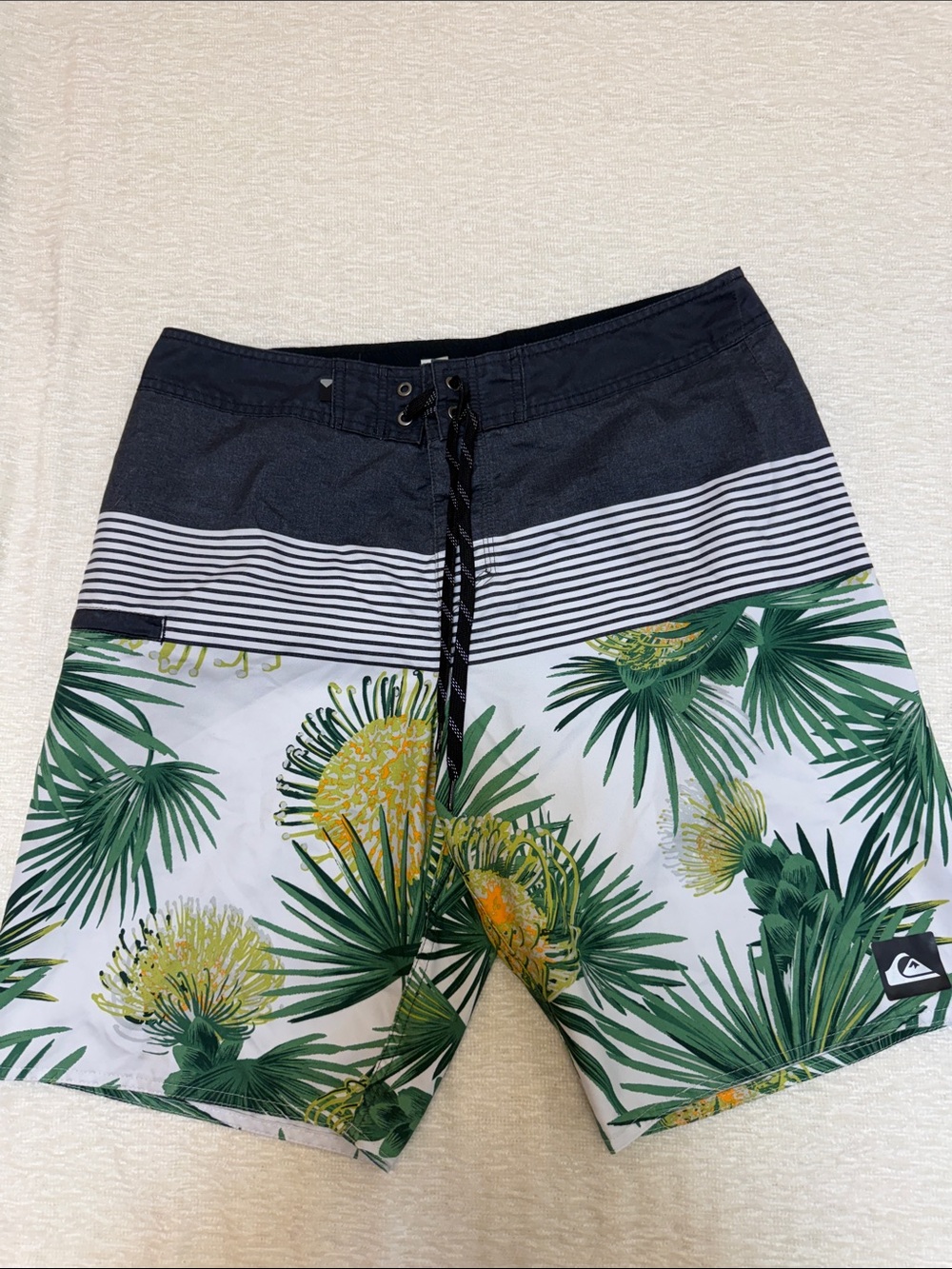Quiksilver Men’s Black, White & Green Tropical Board Shorts